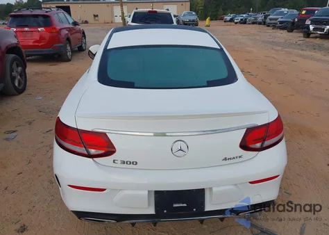 2019 Mercedes-Benz C 300 4Matic z USA, uszkodzony, nr VIN WDDWJ8EB3KF875000